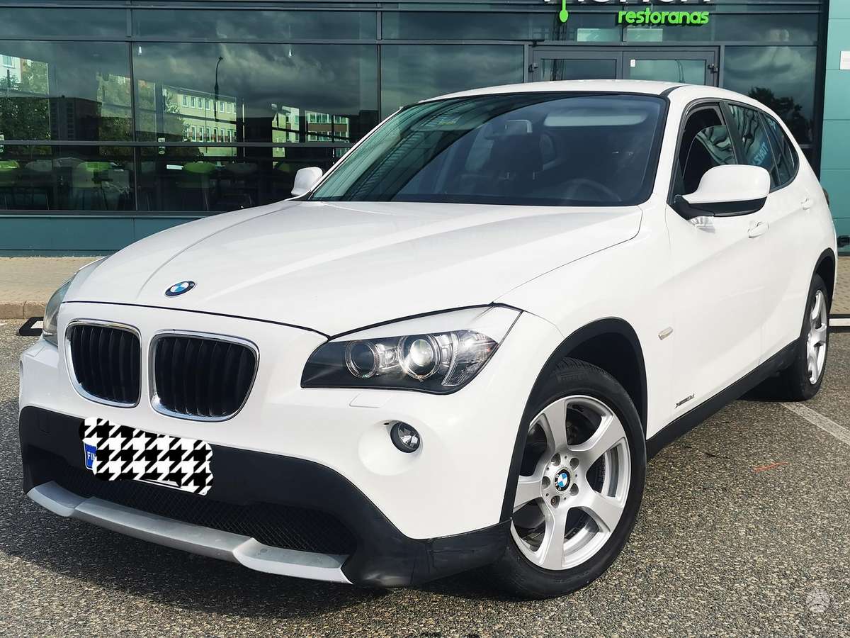 BMW X1, 2.0 l., Минивэн