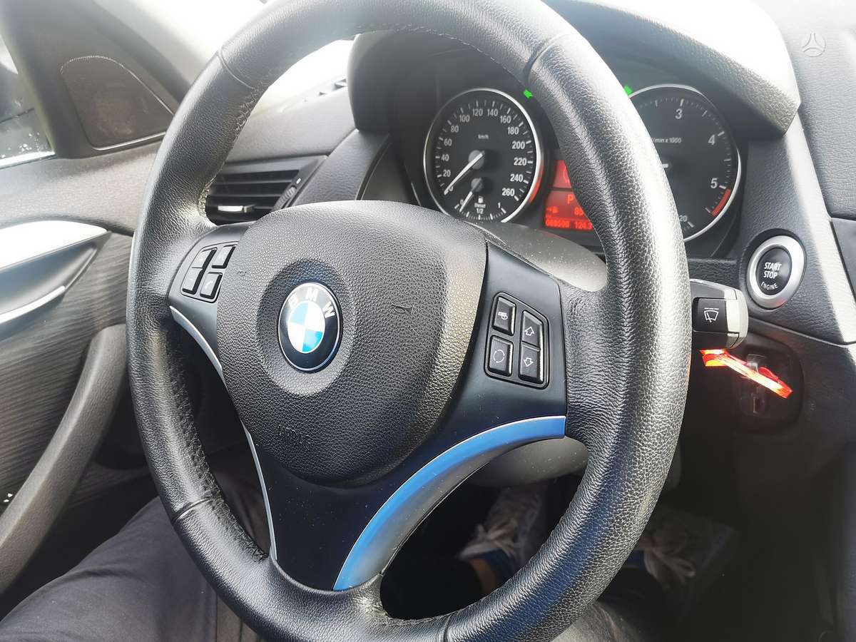 BMW X1, 2.0 l., Минивэн