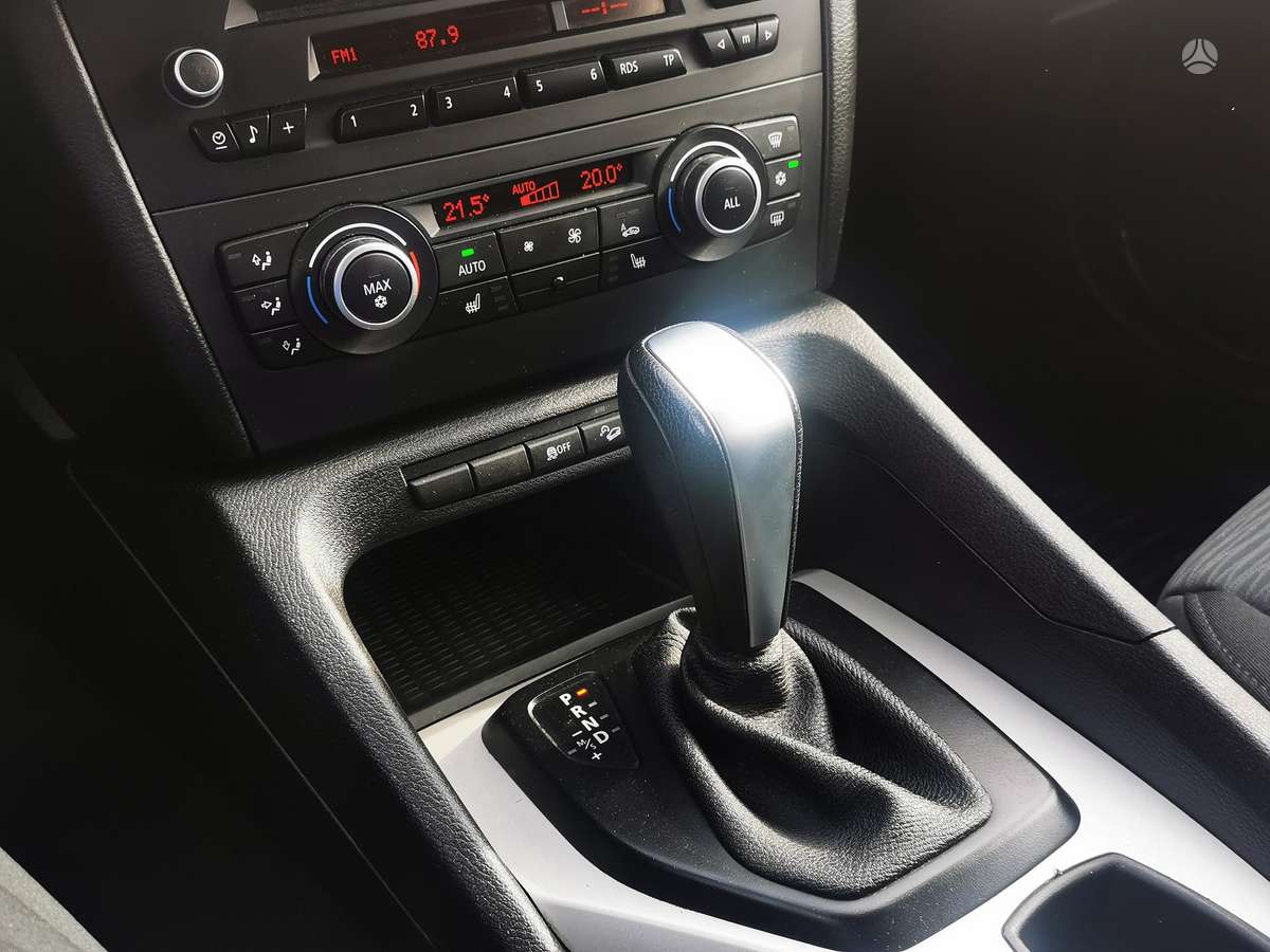 BMW X1, 2.0 l., Минивэн
