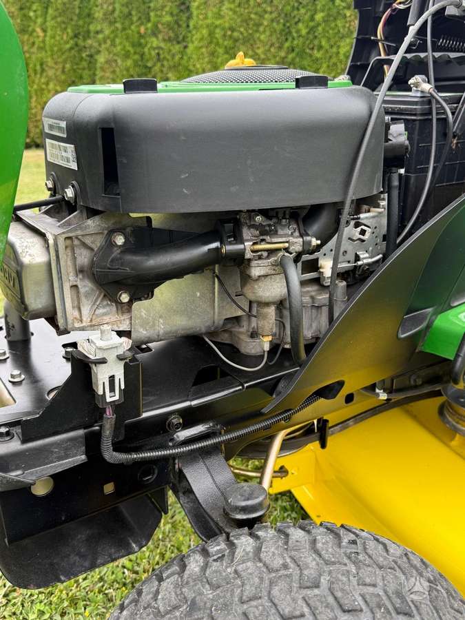 John Deere X125, sodo traktoriai