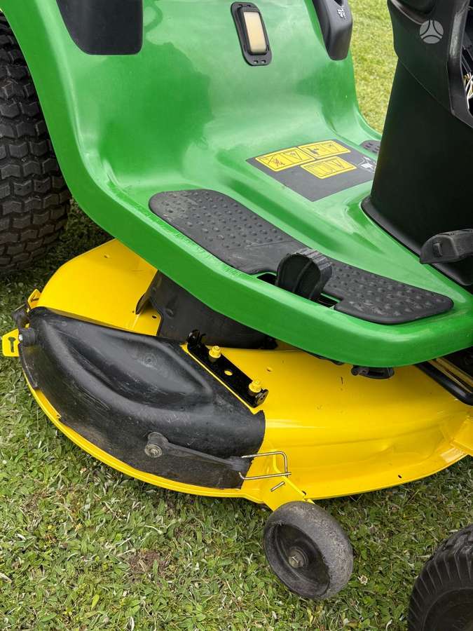 John Deere X125, садовые тракторы