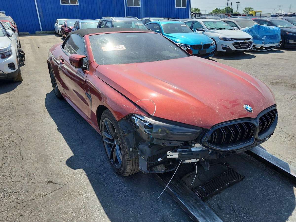 BMW M8, Кабриолет