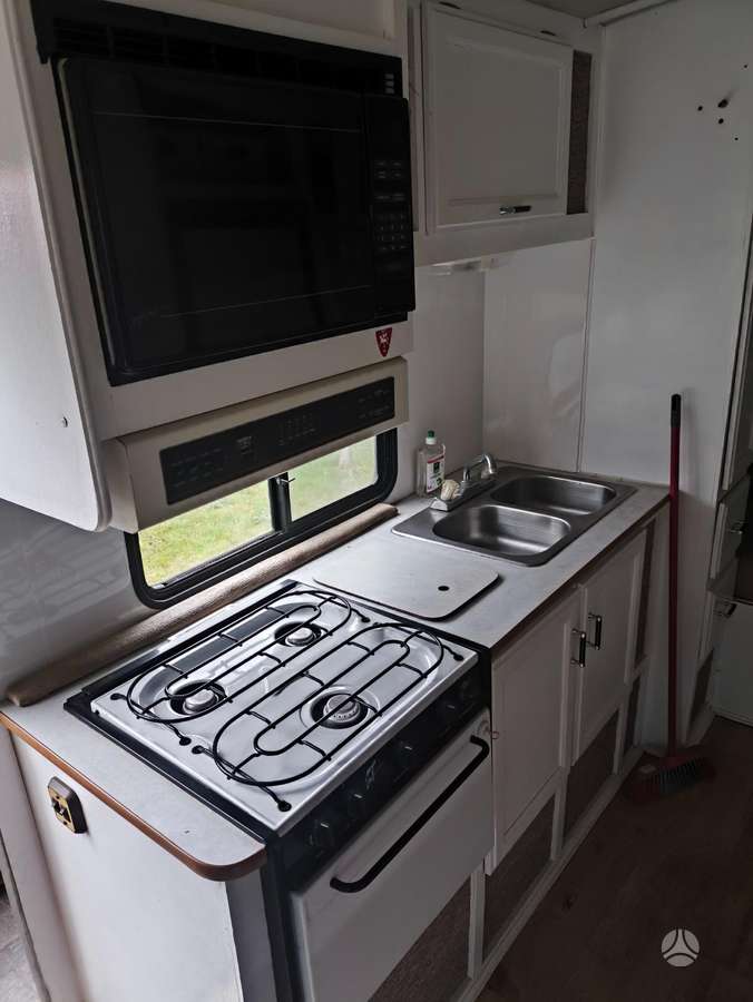 Ford E350, campers