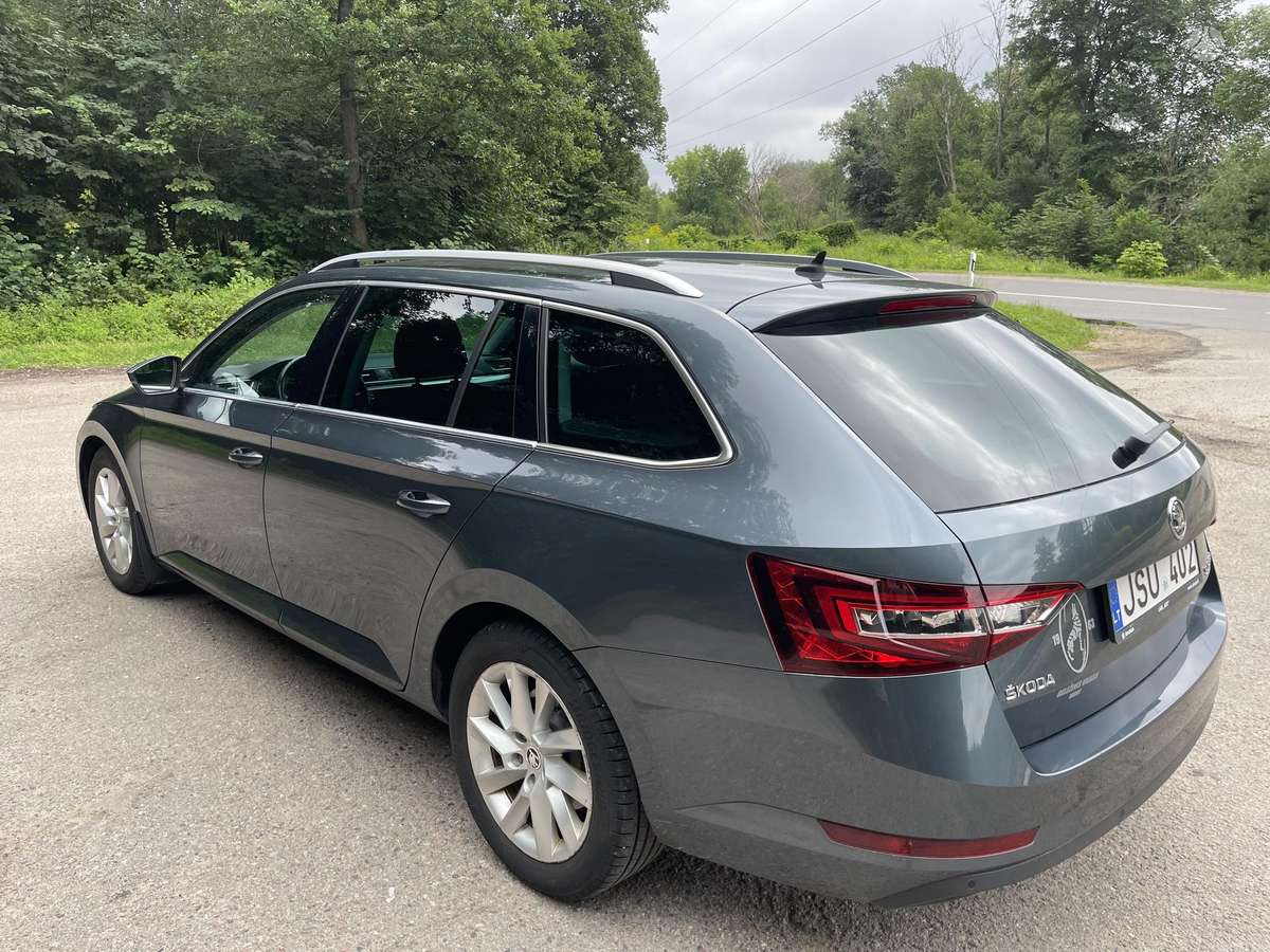 Skoda Superb, 1.8 l., wagon