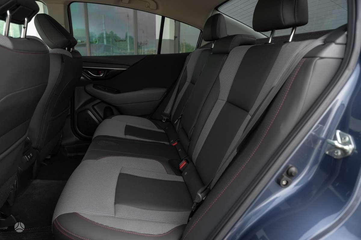 Subaru Legacy, 2.5 l., Седан