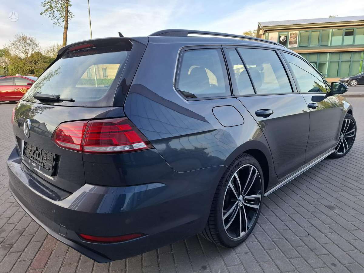 Volkswagen Golf - 7