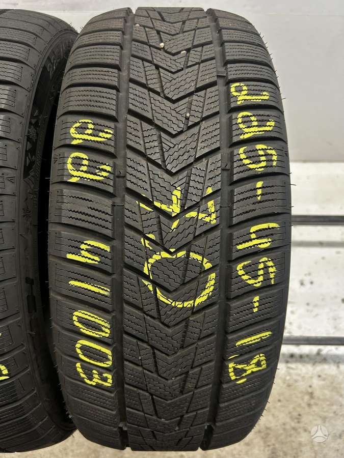 Tracmax S330, žieminės 225/45 R18