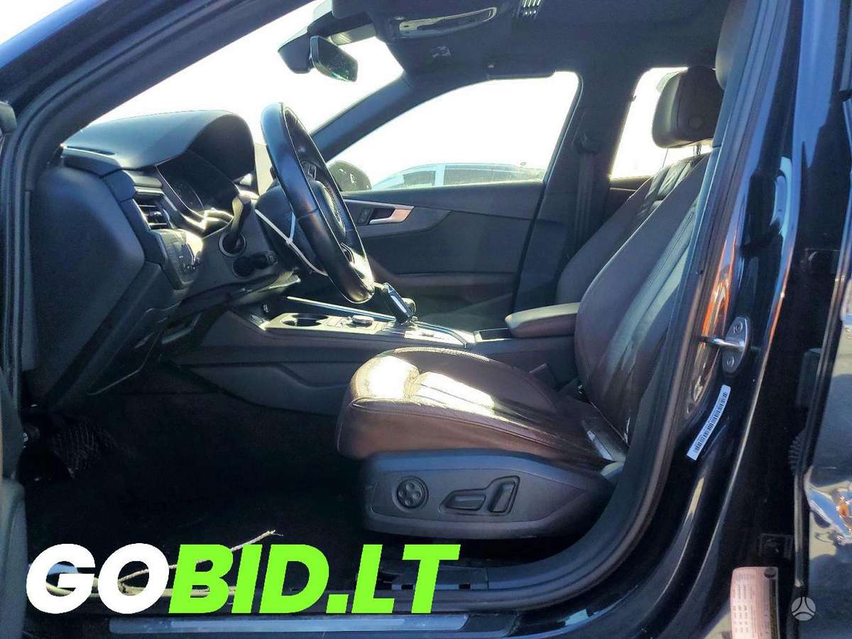Audi A4, 2.0 l., Седан