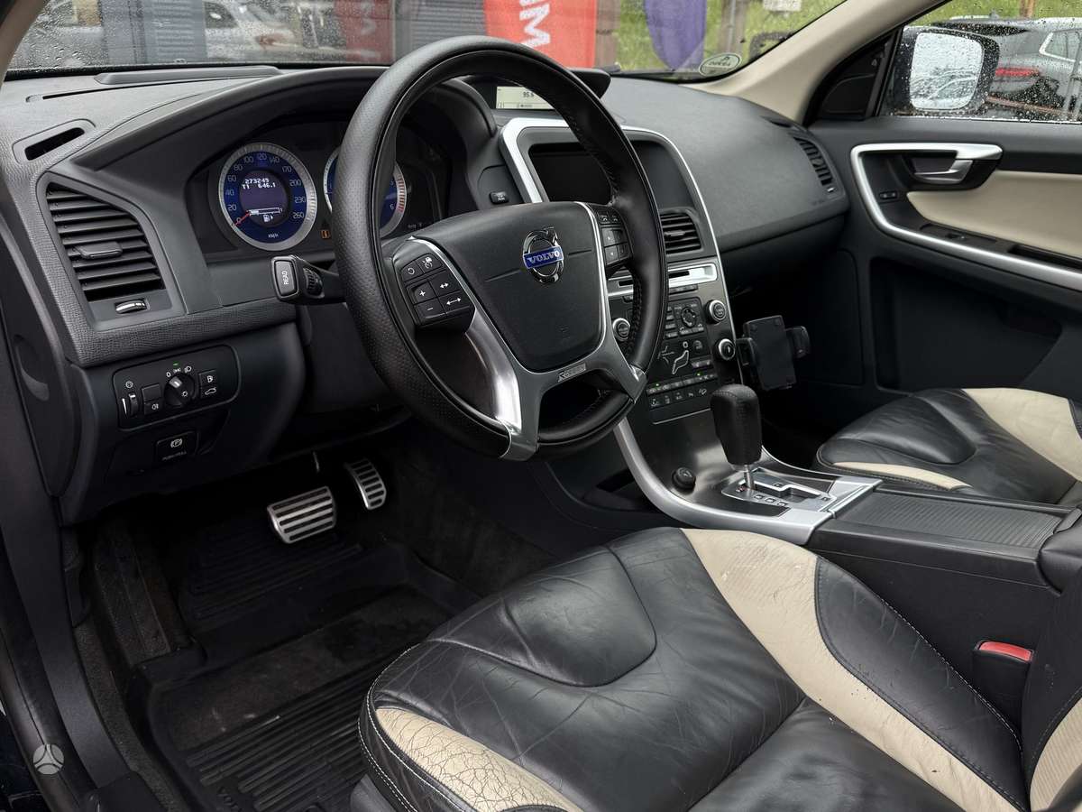 Volvo XC60 - 11