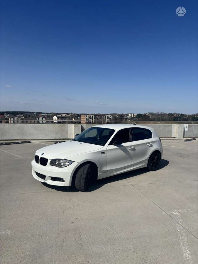 BMW 118, 2.0 l., Хэтчбек