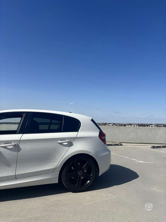 BMW 118, 2.0 l., hatchback