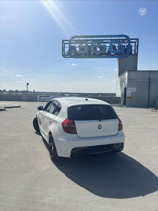 BMW 118, 2.0 l., hatchback