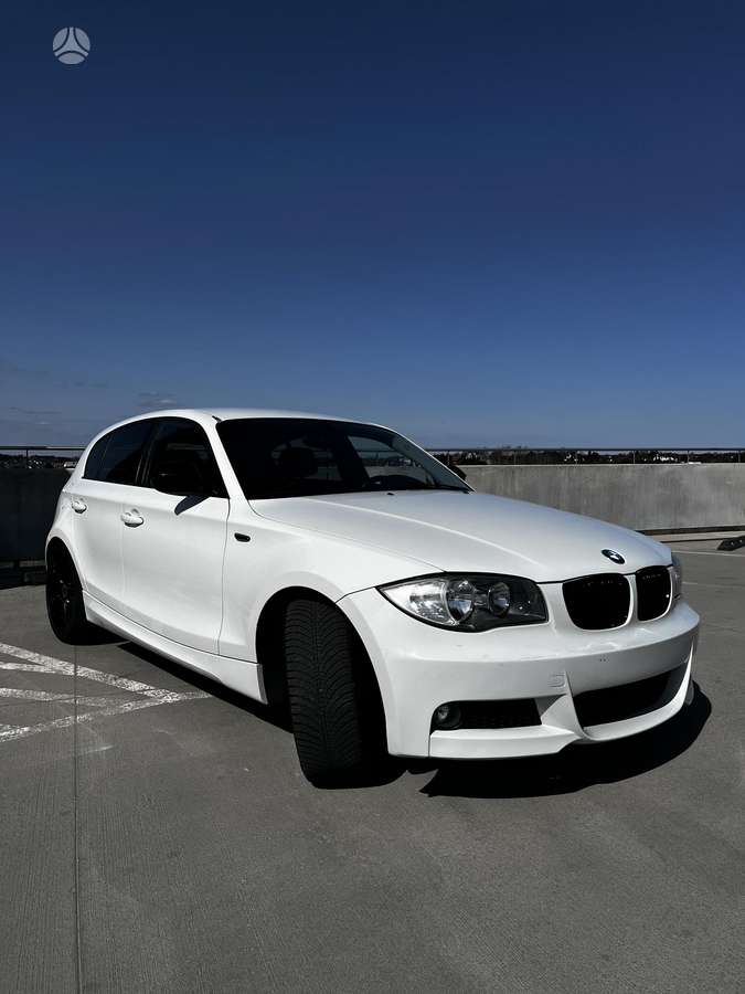BMW 118, 2.0 l., hatchback