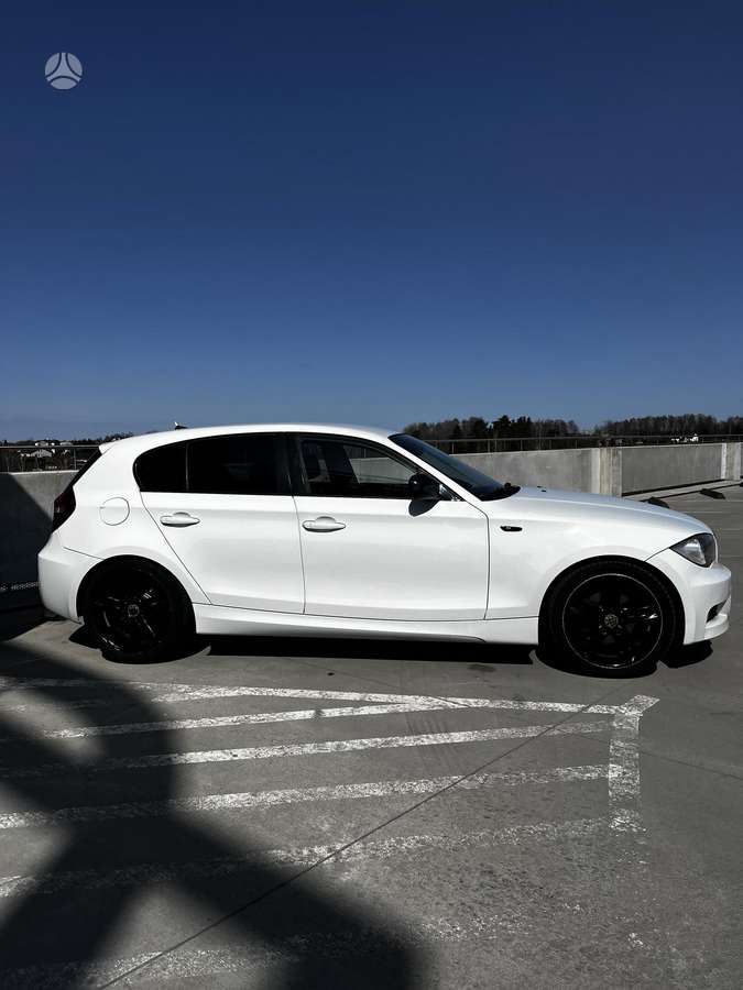 BMW 118, 2.0 l., hatchback