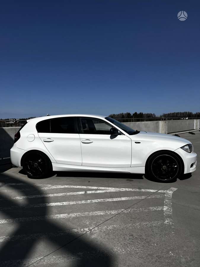 BMW 118, 2.0 l., Хэтчбек