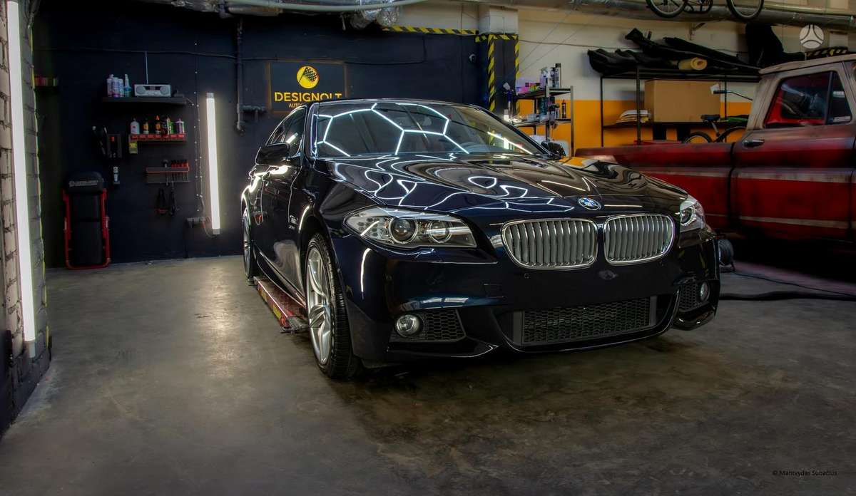 BMW 550, 4.4 l., Седан