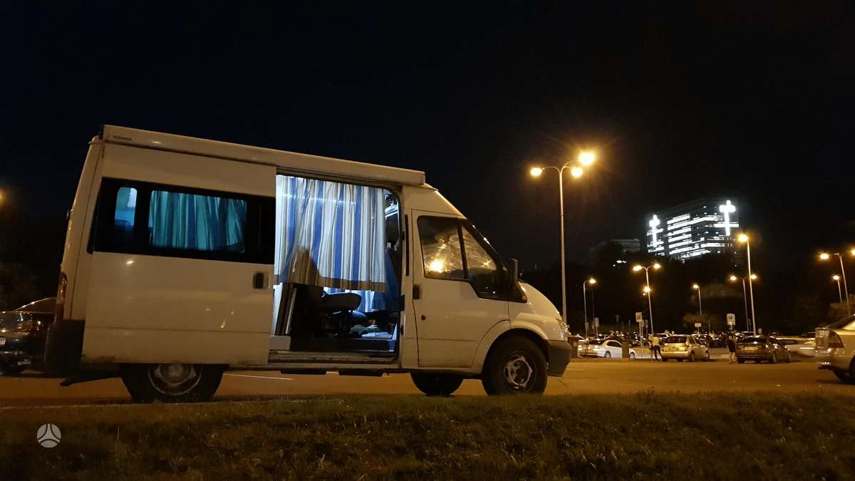 Ford Transit, туристическиe автомобили