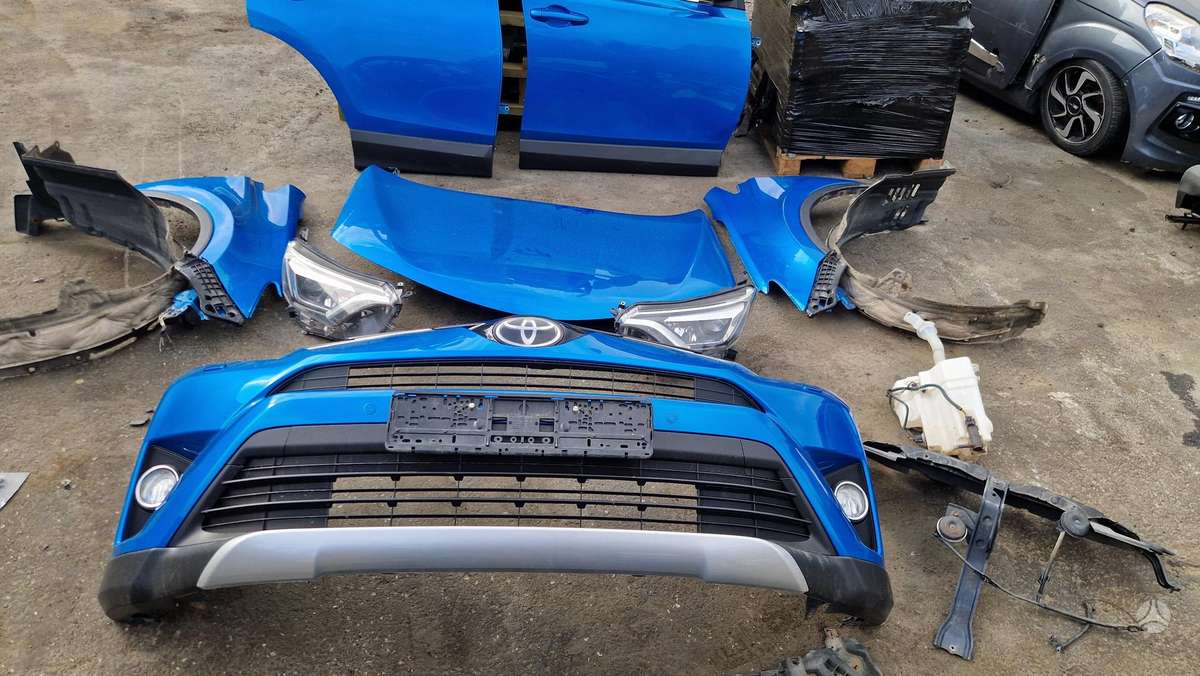 Toyota RAV4 dalimis