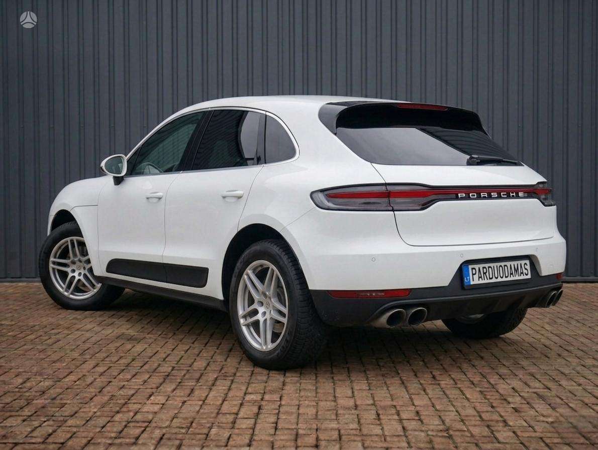 Porsche Macan - 3