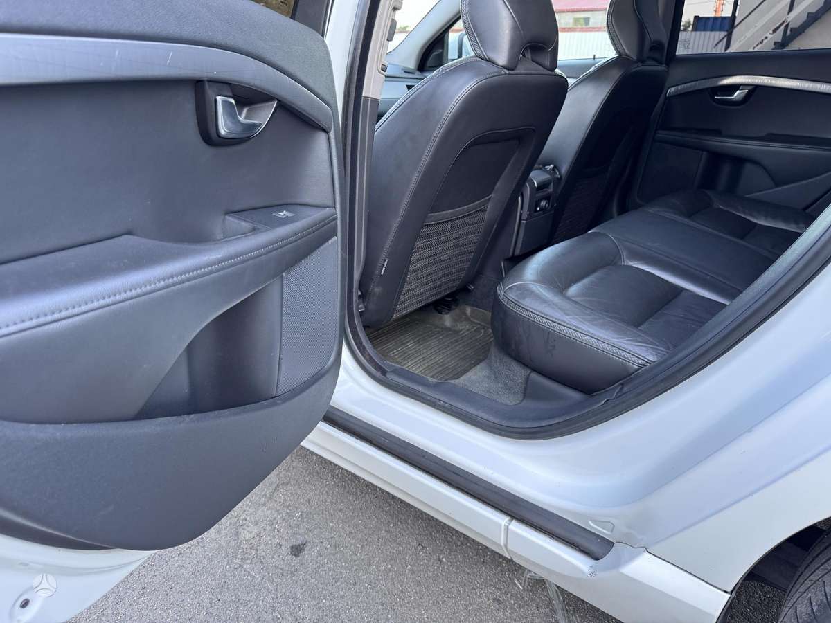 Volvo V70, 2.4 l., wagon