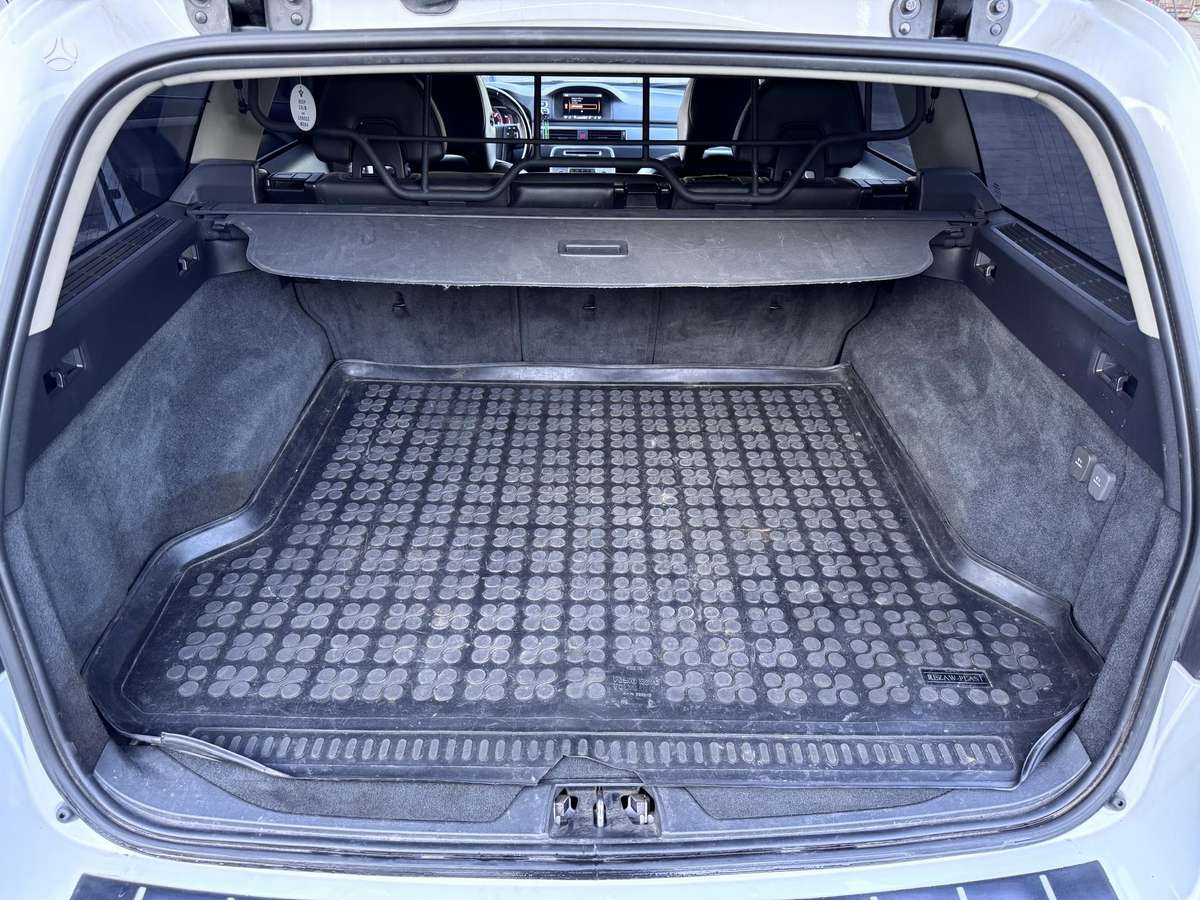 Volvo V70, 2.4 l., wagon