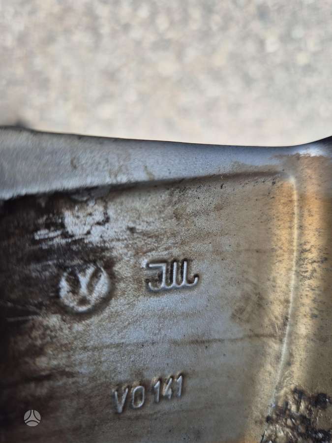 Volkswagen, light alloy, R16