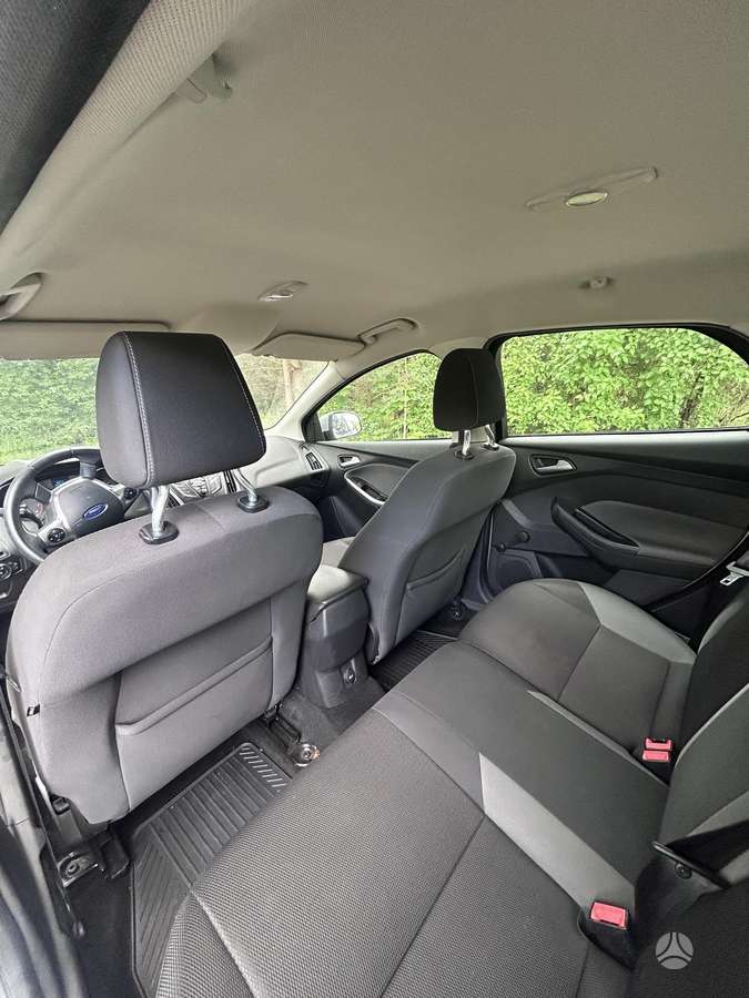 Ford Focus, 1.0 l., hatchback
