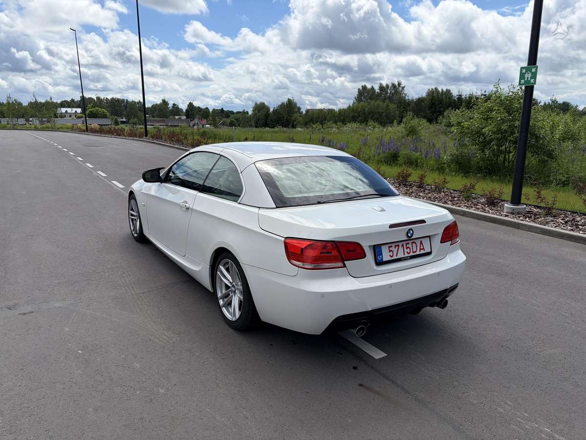 BMW 335, 3.0 l., convertible