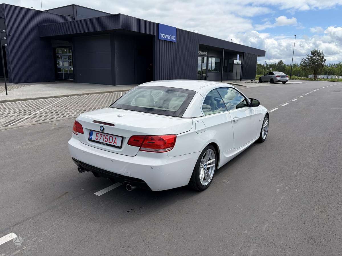 BMW 335, 3.0 l., convertible