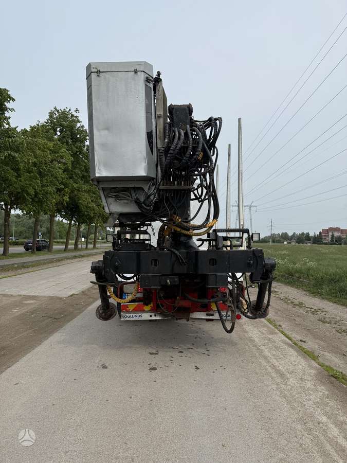 Scania R470, timber trucks