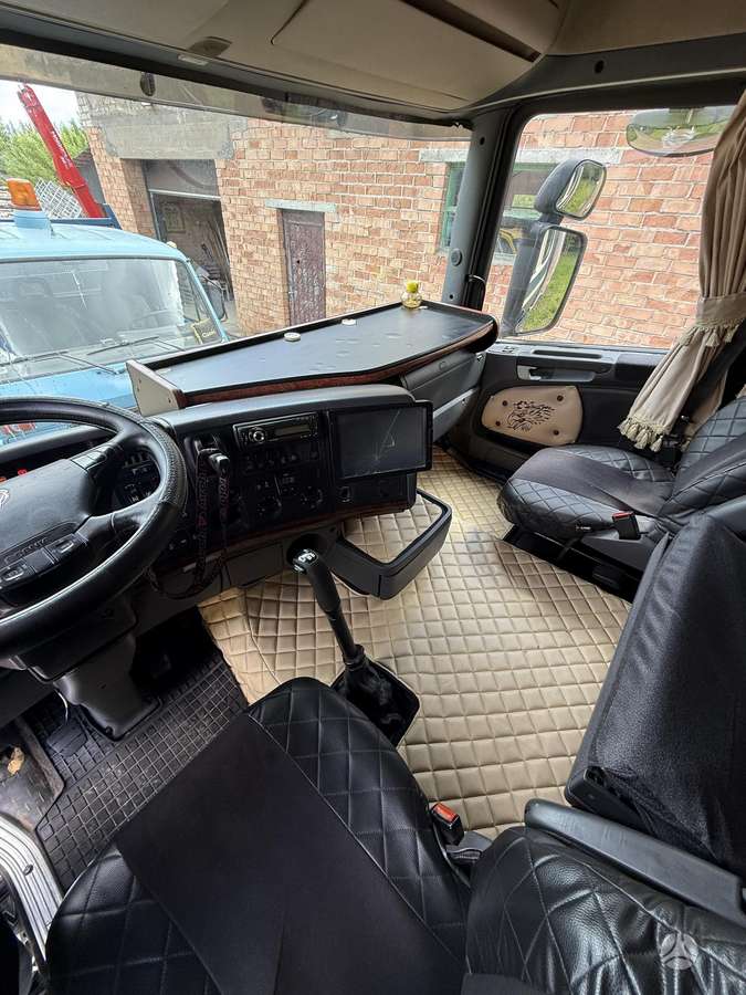 Scania R470, timber trucks