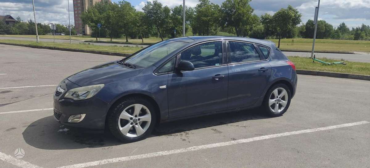 Opel Astra, 1.7 l., hatchback