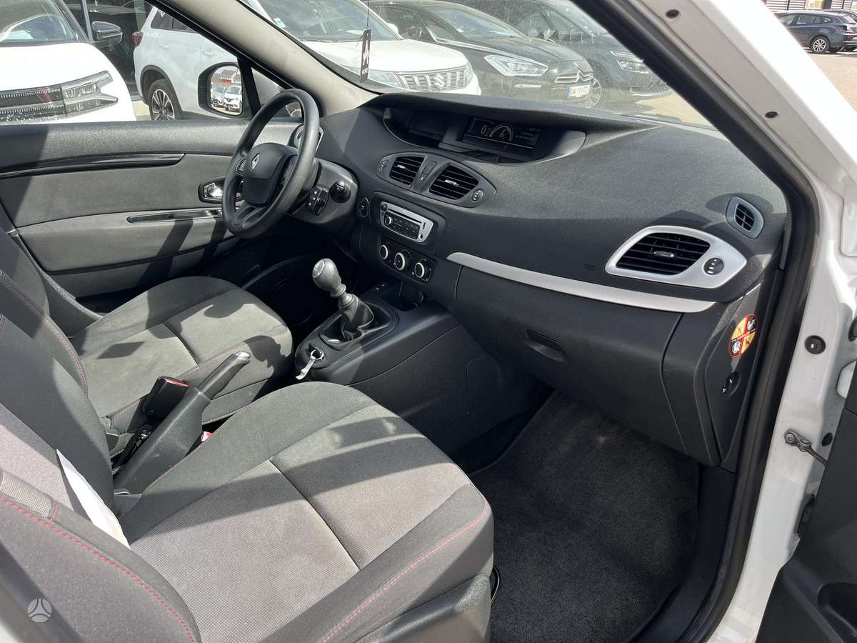 Renault Scenic, 1.5 l., Минивэн