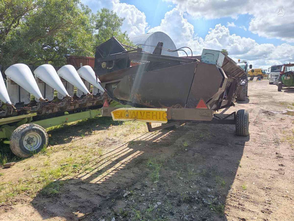 Massey Ferguson 38, combine harvesters