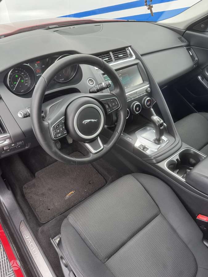 Jaguar E-Pace, 2.0 l., visureigis / krosoveris