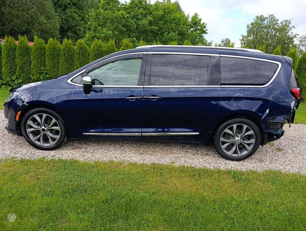 Chrysler Pacifica, 3.6 l., Минивэн