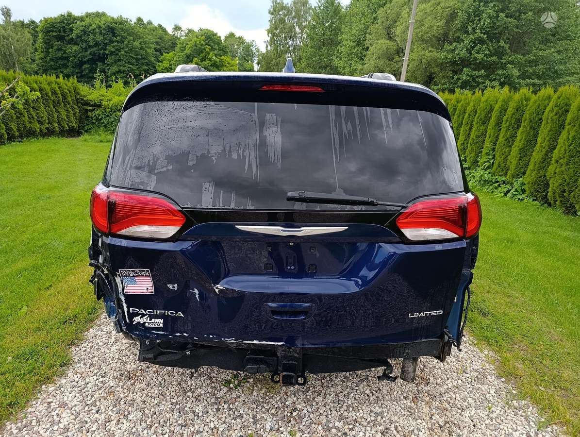 Chrysler Pacifica, 3.6 l., Минивэн