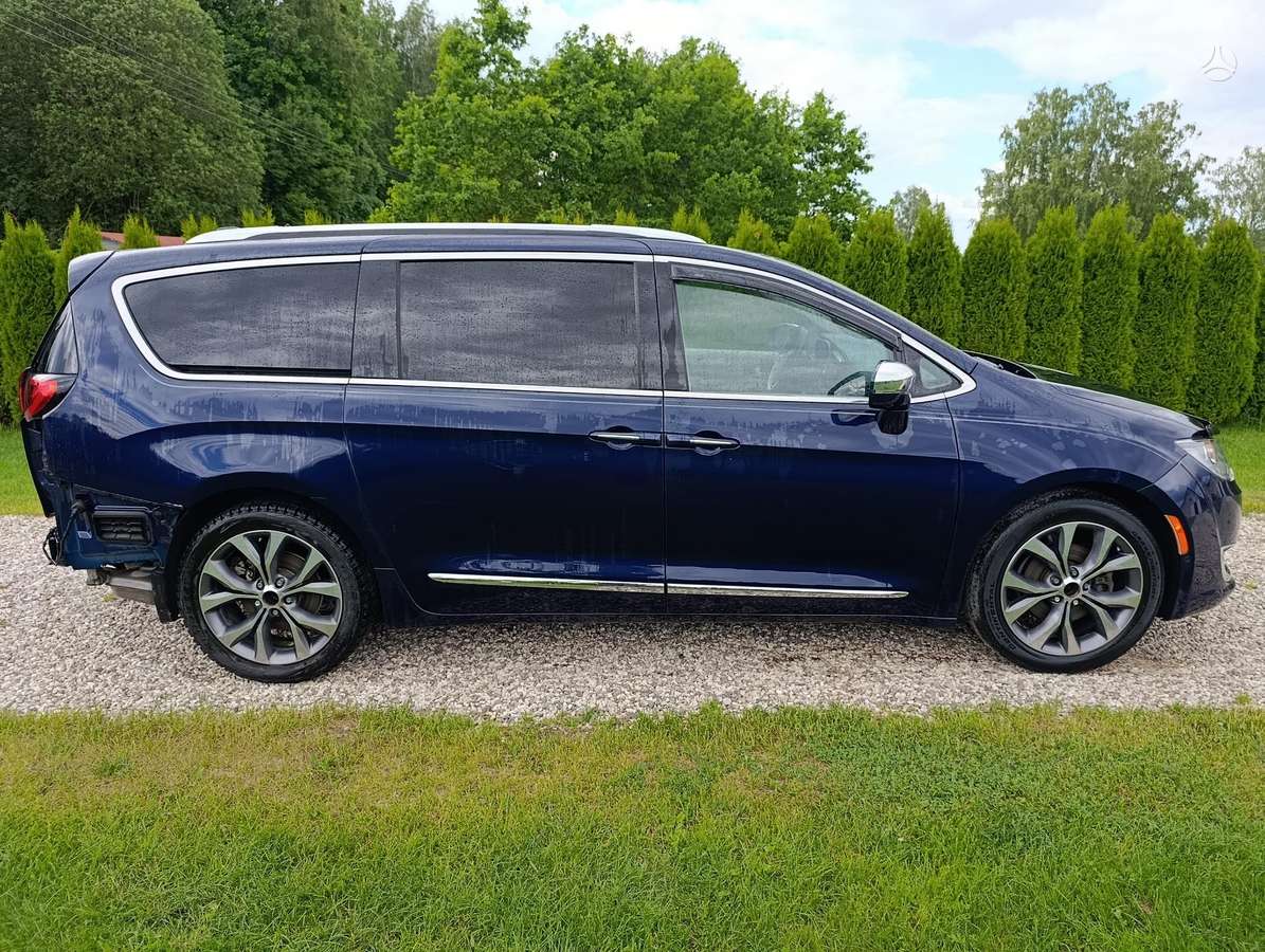 Chrysler Pacifica, 3.6 l., Минивэн