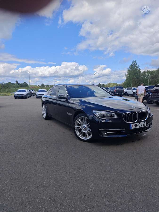 BMW 730, 4.0 l., Седан