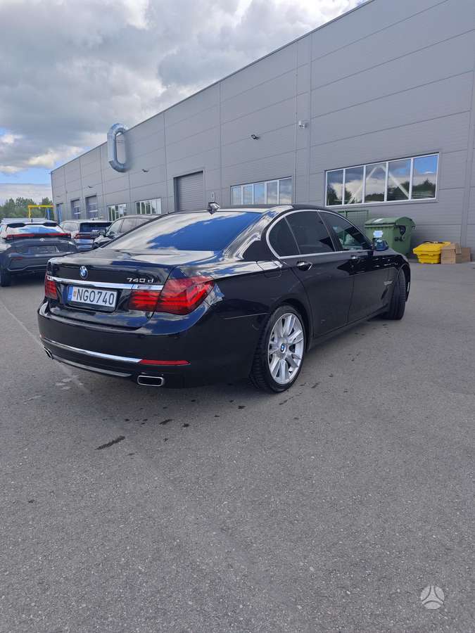 BMW 730, 4.0 l., Седан