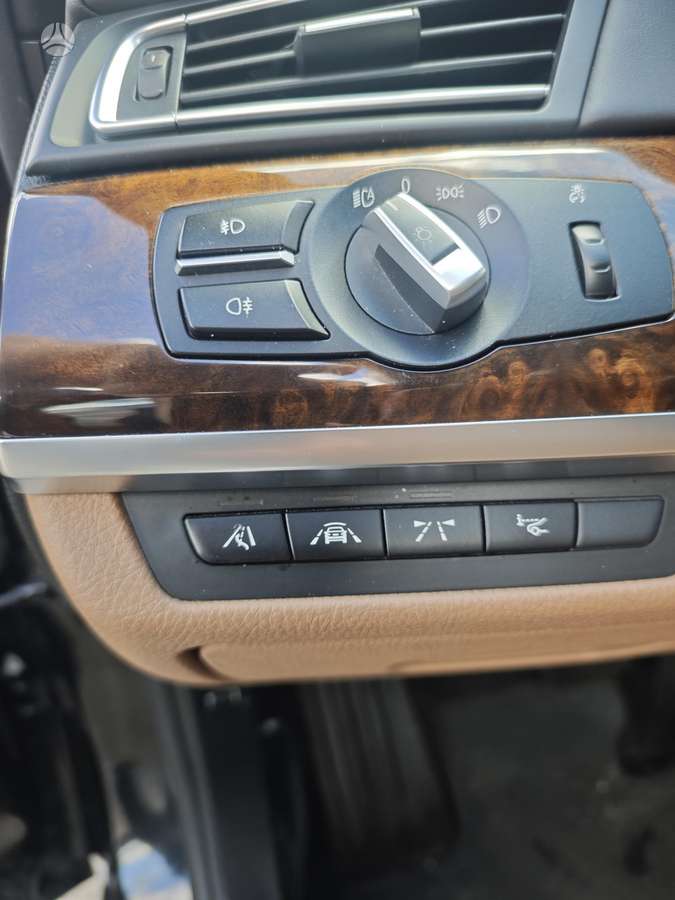 BMW 730, 4.0 l., Седан