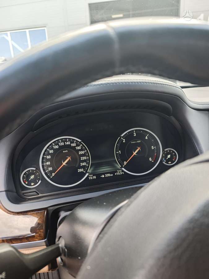 BMW 730, 4.0 l., Седан