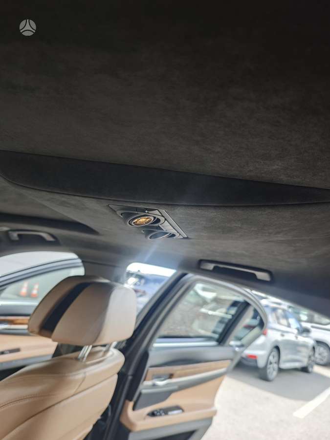 BMW 730, 4.0 l., Седан