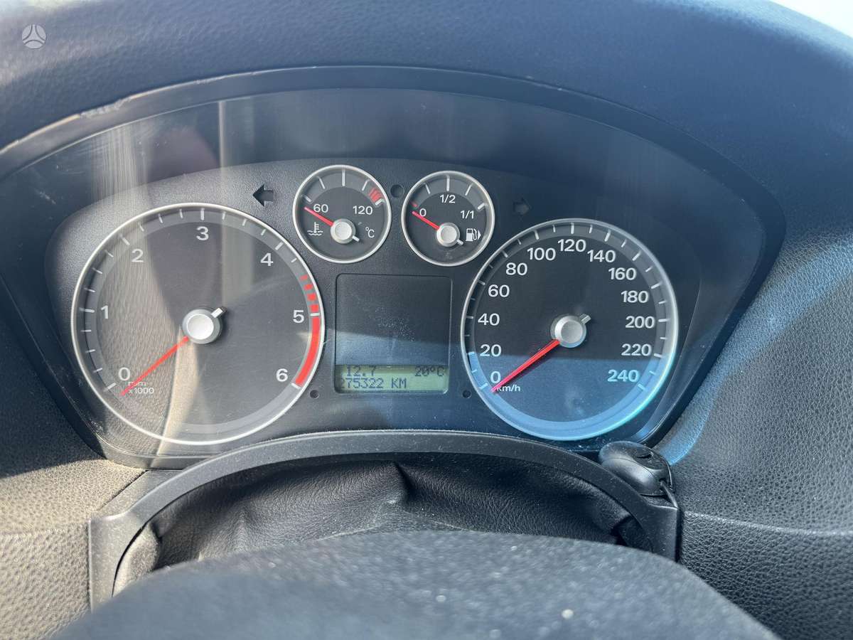 Ford Focus, 1.6 l., hatchback