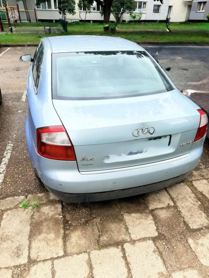 Audi A4, 1.9 l., Седан