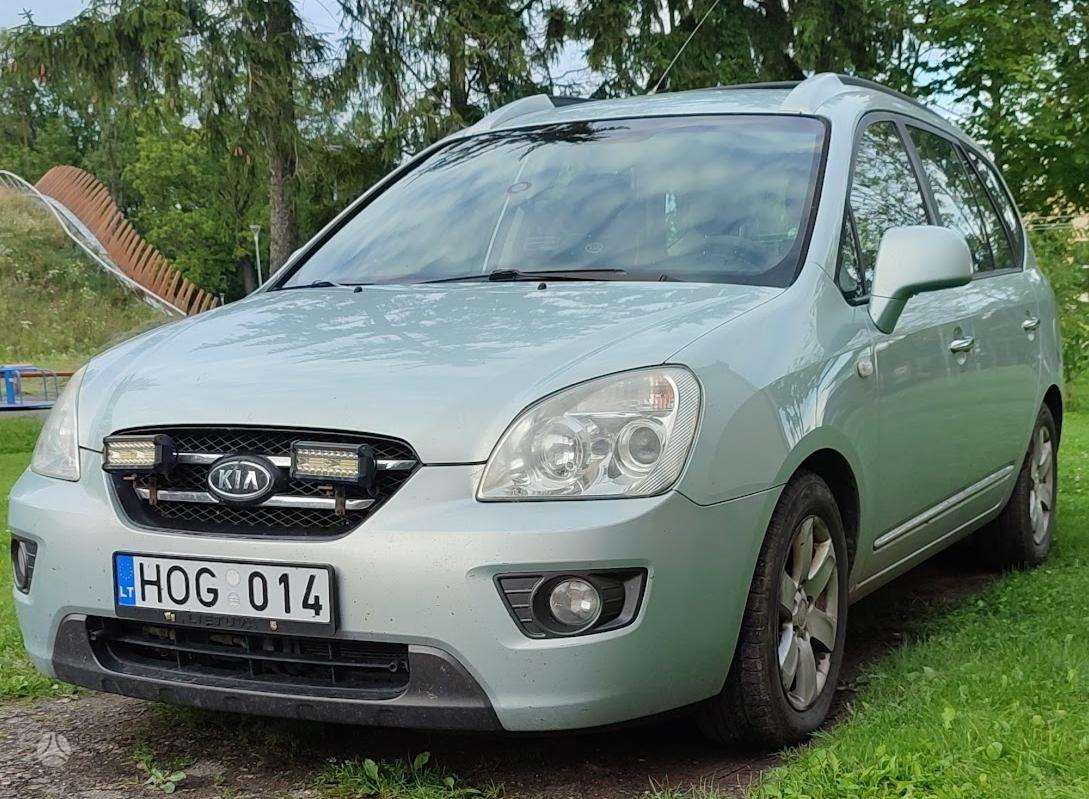 Kia Carens, 2.0 l., Минивэн