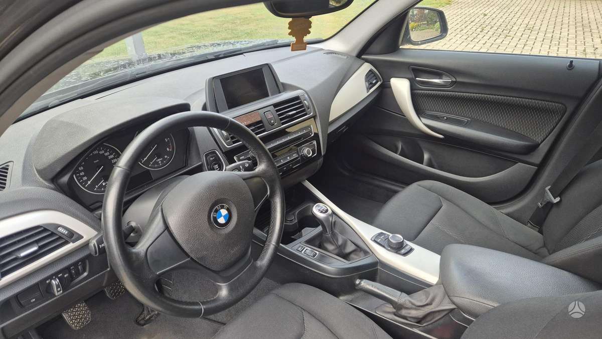 BMW 116, 1.5 l., hatchback