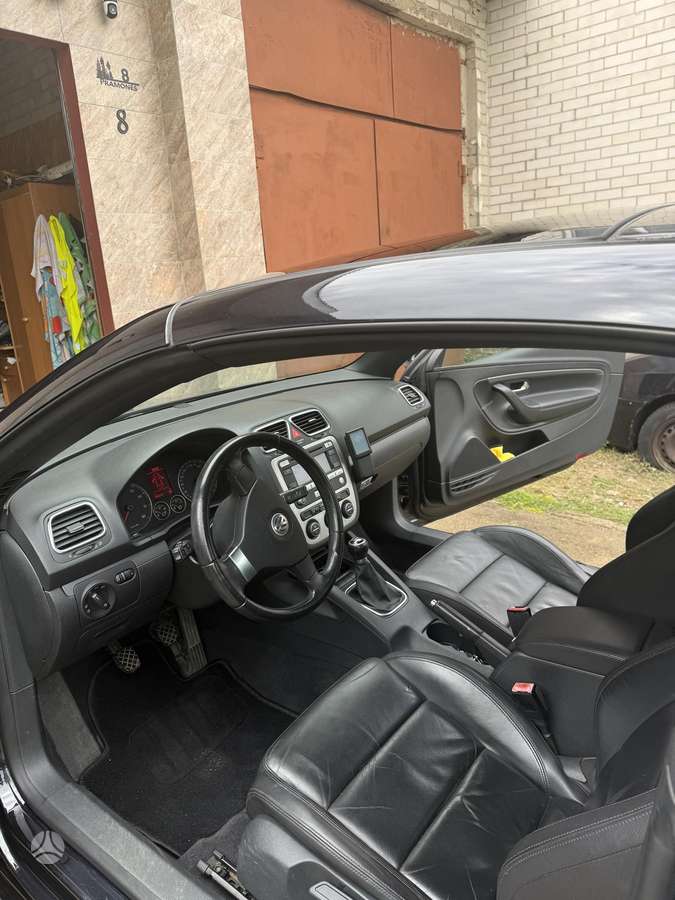 Volkswagen Eos, 2.0 l., convertible