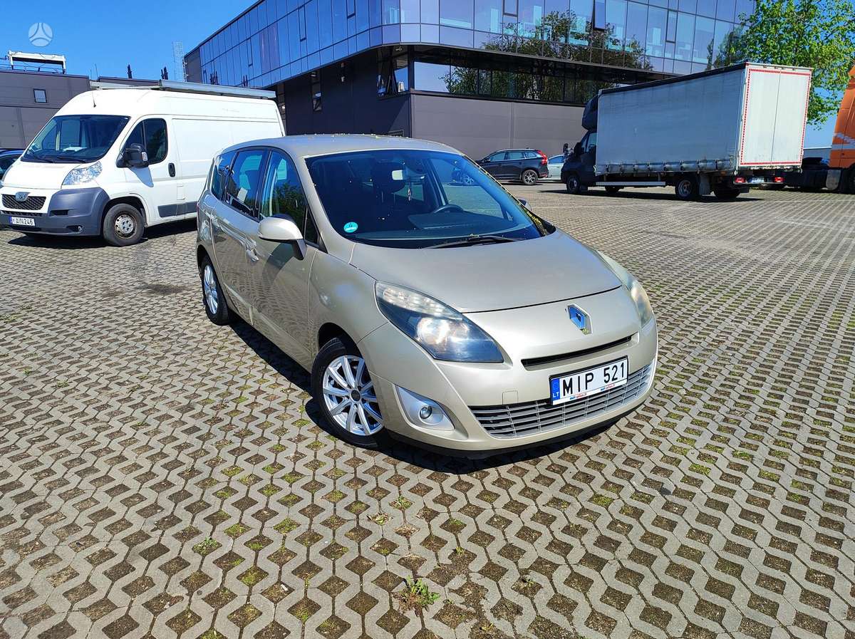Renault Grand Scenic - 2