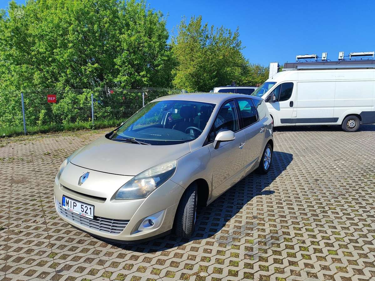 Renault Grand Scenic - 5